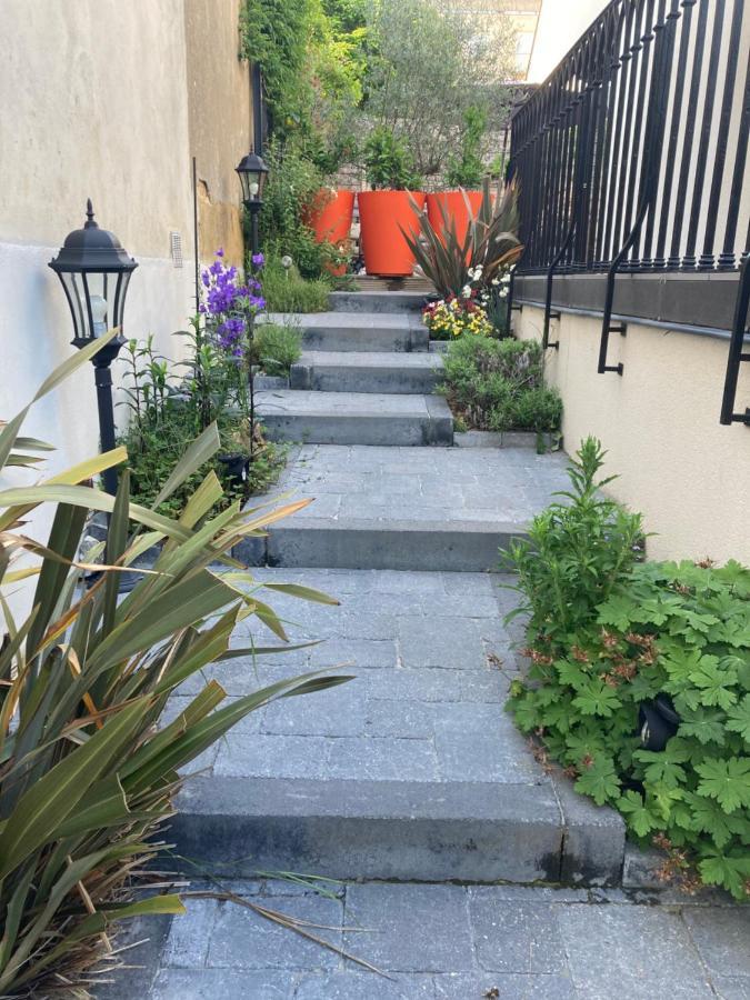 Villa Du Jardin Des Plantes 56 Rue Premartine Le Mans Buitenkant foto